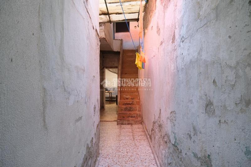 Foto 2df4df9e-adcb-44b3-a4c6-2c5b5d7610b7. Casa pareada casa en venta en La Plata Sevilla