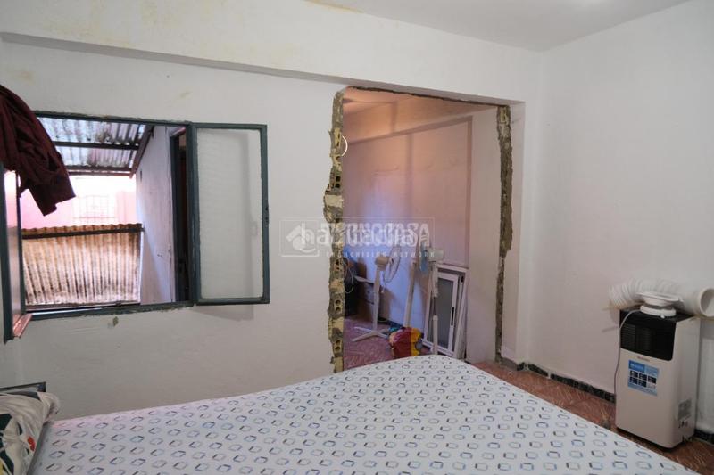 Foto aba6c757-504d-460d-a3ba-459161ea436f. Casa pareada casa en venta en La Plata Sevilla