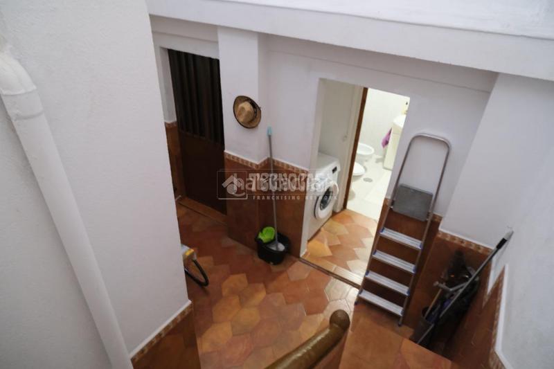 Foto 02ab3405-a0ea-4378-9833-b572bc327b8c. Casa aparellada a La Plata Sevilla