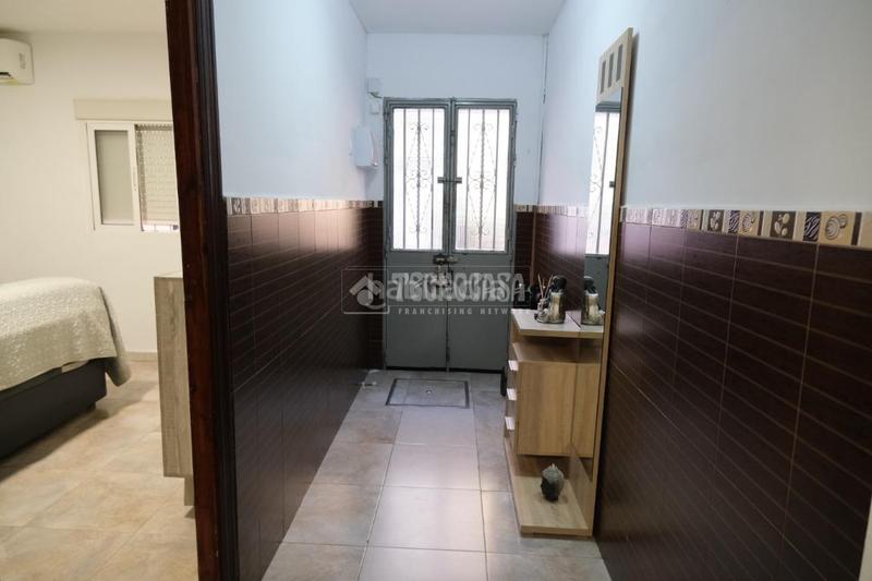 Foto 1430f179-cb18-4258-ba47-e88b0e3539dd. Casa aparellada a La Plata Sevilla