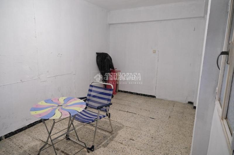 Foto 49cc5b3e-1754-46bb-9ca1-2305039e5355. Casa aparellada a La Plata Sevilla