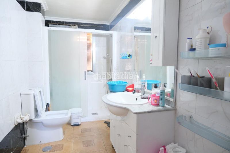 Foto 23a7896a-e449-4083-826b-67b91642ffe0. Casa aparellada a La Plata Sevilla