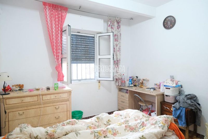 Foto 5d1d43fb-e512-4622-9916-98839f4678e7. Casa aparellada a La Plata Sevilla