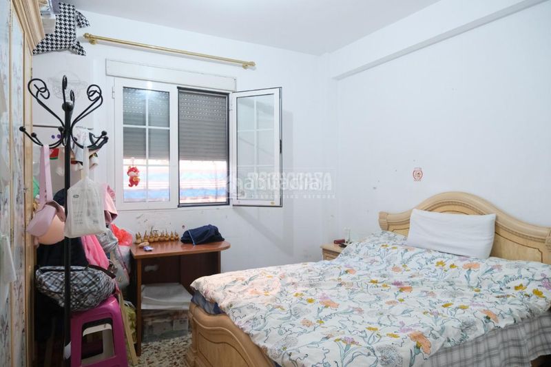 Foto ade85da0-666e-4f7e-ba0d-8d76d73dcdb4. Casa aparellada a La Plata Sevilla