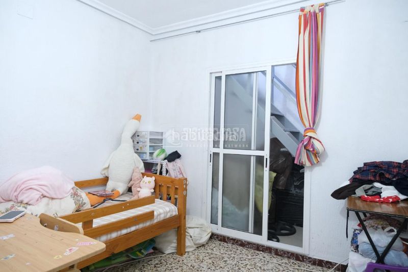 Foto bf4ddc5d-7279-473f-b134-047580573fe1. Casa aparellada a La Plata Sevilla