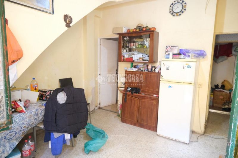 Foto 995f6e81-396d-4ec3-82ea-a1f799d37d4c. Casa aparellada a La Plata Sevilla