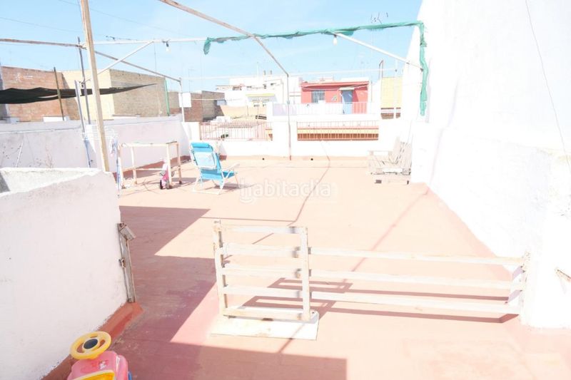 Foto a498585e-5f24-408a-aa3b-c228c4087909. Piso  en venta en La Plata Sevilla