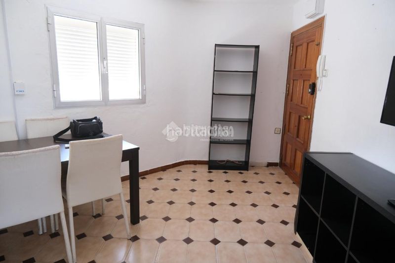 Foto ad783eda-1098-4732-9a59-6977d379d88a. Pis a Los Pájaros Sevilla