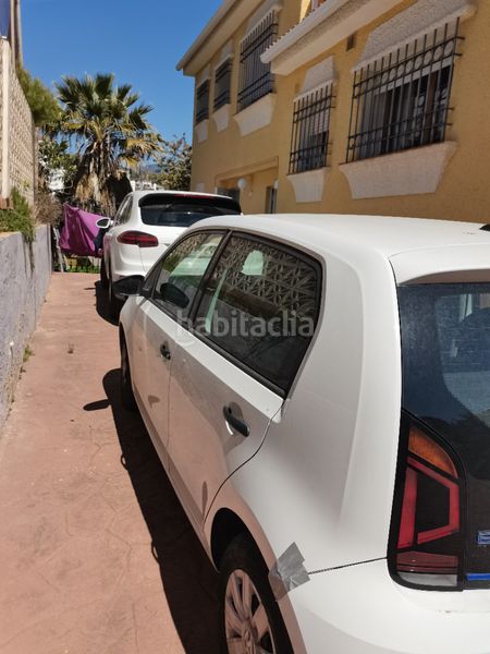 Foto 0540a7c3-c8c0-4d75-9a7a-b7e654a46989. Chalet con camino riscaldamento parcheggio piscina in Málaga