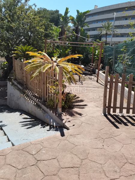 Foto 87dd25a8-b429-488c-a2a3-1626963f1527. Chalet con camino riscaldamento parcheggio piscina in Málaga
