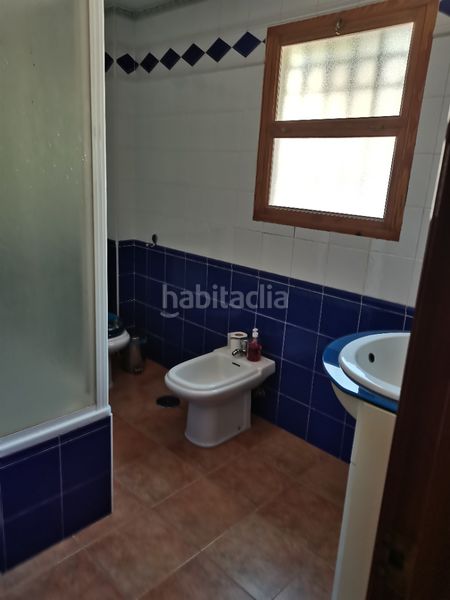 Foto a1b4bbf5-692f-4801-b5d0-a1a8cb2c4449. Chalet con camino riscaldamento parcheggio piscina in Málaga