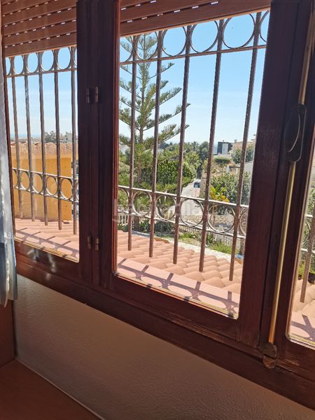 Foto b96c4e6a-4c52-4f4a-a235-5daba3e4f189. Chalet con camino riscaldamento parcheggio piscina in Málaga