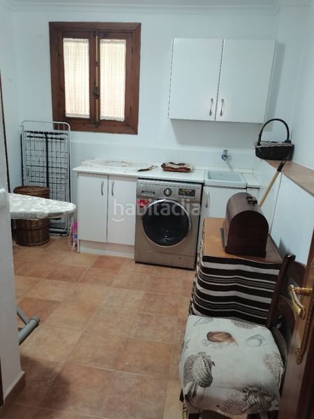 Foto fdfecaec-ff25-4f72-a9e4-20ed599d1e9e. Chalet con camino riscaldamento parcheggio piscina in Málaga