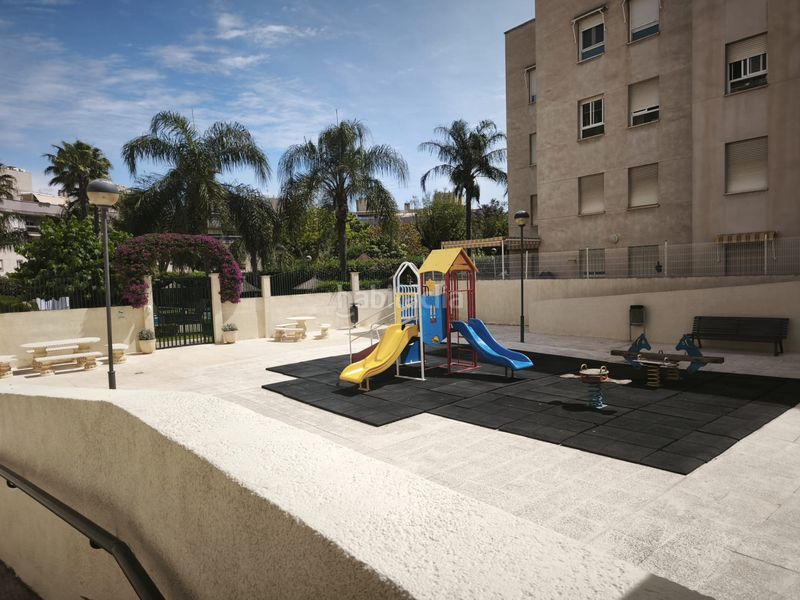 Foto b4cfb27d-74b8-44c8-9e61-269beae12b2a. Pis amb aparcament piscina a Dos Hermanas - Nuevo San Andrés Málaga