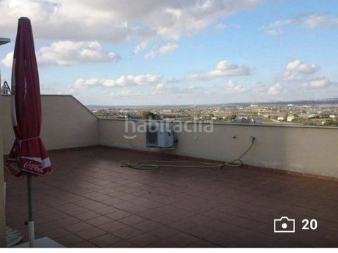 Foto 77a9f16e-fc19-4ef5-b1c8-989b01c10a64. Piso en Zona de la Vega Antequera