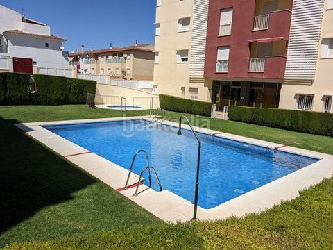 Foto ab93a92e-74b5-49bf-b437-c4aea7281504. Piso en Zona de la Vega Antequera
