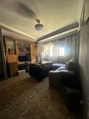 Pis  Av. de velázquez. Piso en venta en málaga
