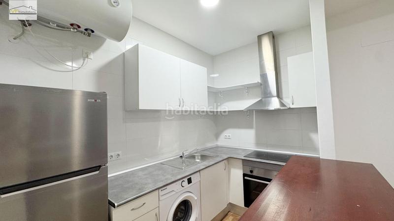 Foto 03b6aa61-2944-4207-88fa-6b74e34cfc7c. Apartament amb aparcament a Parque Victoria Eugenia Málaga