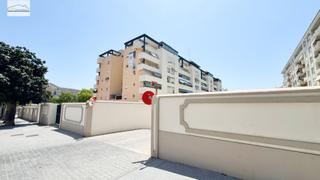 Aparcament cotxe  Calle gounod. Buscas parking en esta zona?