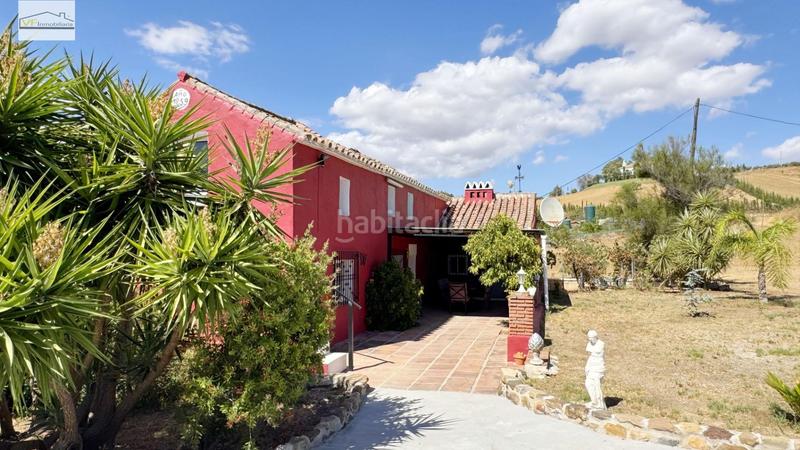 Foto 317474ed-3b29-40d1-82ae-9e6213ecb47e. Country house with parking pool in Coín