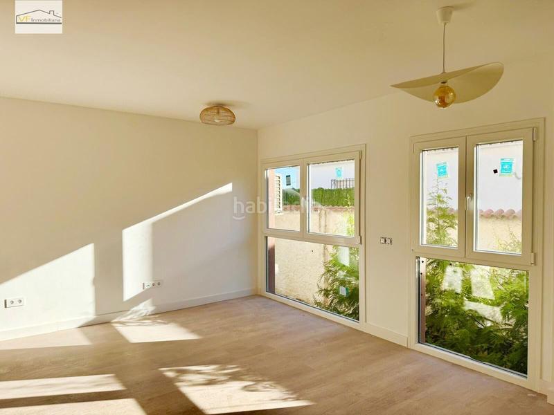 Foto b2bc042b-5c49-43e4-8e9a-c5c2d40d1ca9. Duplex con parcheggio piscina in Montemar Torremolinos