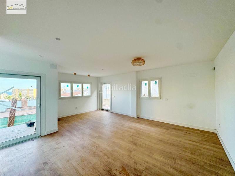 Foto fd806e9f-2450-4d0c-844c-5cb613f02c8c. Duplex con parcheggio piscina in Montemar Torremolinos