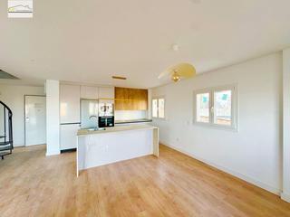 Dplex  Francisco quevedo de. Calidad, luz y mar el equilibrio perfecto en montemar!