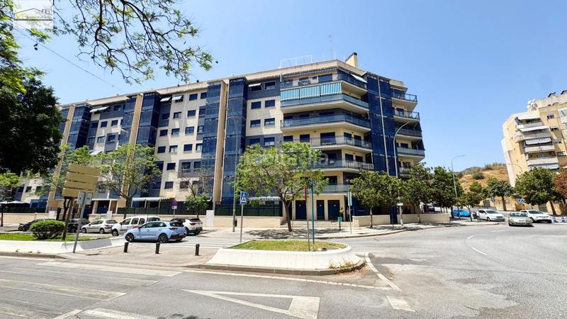 Foto 9dd42930-242e-4ec9-bda1-0071580f0d17. Parking coche buscas parking en esta zona? en Residencial Jardín Botánico Málaga