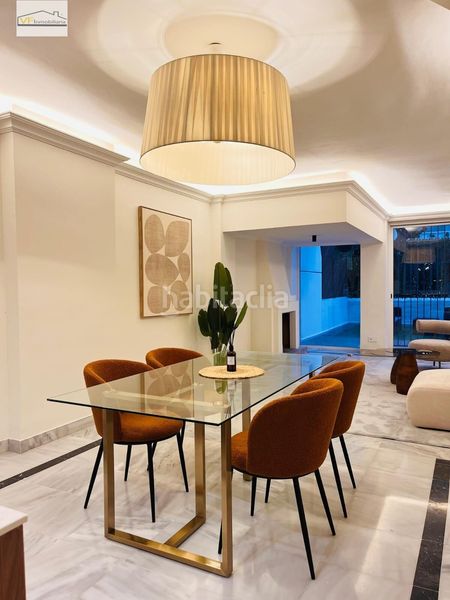 Foto 45fee838-fa31-44e3-972b-ae7e77c44d6b. Dúplex amb aparcament piscina a Playa de la Fontanilla Marbella