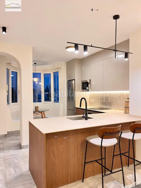 Foto 6c70a665-d4c7-4439-a1d2-e1657530d63b. Dúplex amb aparcament piscina a Playa de la Fontanilla Marbella