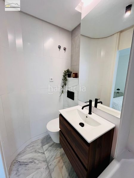 Foto cc7f50ab-076a-4294-bf7f-3fb0ac5a3c2c. Dúplex amb aparcament piscina a Playa de la Fontanilla Marbella