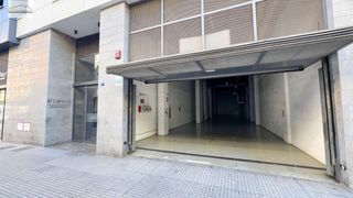Autoparkplatz in Perchel Sur - Plaza de Toros Vieja. Comodidad, seguridad y carga eléctrica en una sola plaza!