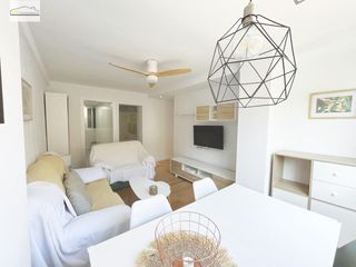 Flat in El Palo. A un paso del mar, a un paso de tu nuevo hogar!