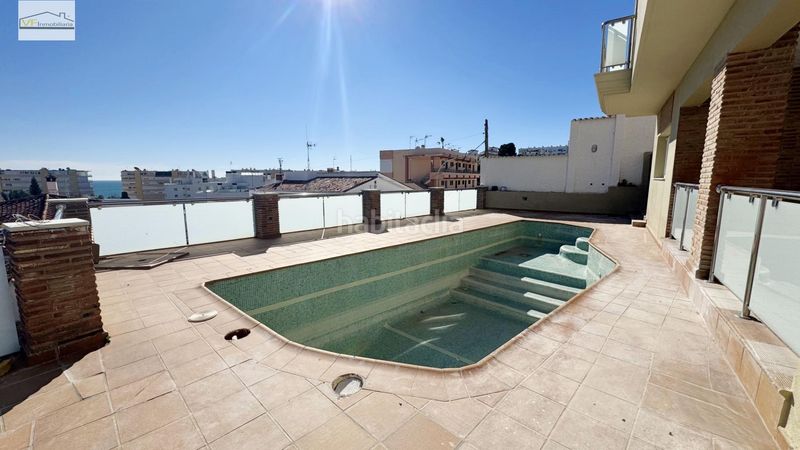 Foto 0b5cc931-a44f-482c-be1e-80513f035338. Dúplex amb aparcament piscina a Montemar Torremolinos