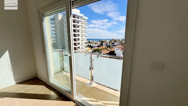Foto e29157e8-52ae-49fa-a1a2-2a409134524a. Dúplex amb aparcament piscina a Montemar Torremolinos