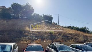 Terreny residencial  Calle del arroyo aceiteros. Imagina, diseña y construye en una ubicación con todo lo que nec