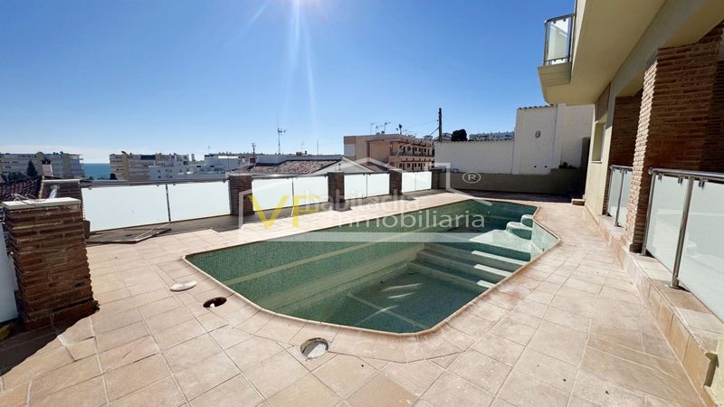 Foto 7b1a59d1-3f2b-40ee-82ef-7978fd0e0f70. Dúplex amb aparcament piscina a Montemar Torremolinos