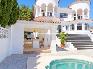 Chalet  Calle febrero. Independencia, amplitud y vida mediterránea en benalmádena!