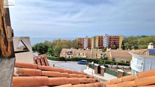Casa adossada a Benajarafe. Buscas una casa cerca de la playa?