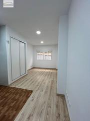 Appartement à Parque Victoria Eugenia. Vive cómodo, vive bien planta baja reformada junto al hospital c