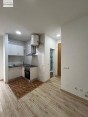 Appartement à Parque Victoria Eugenia. Vive cómodo, vive bien planta baja reformada junto al hospital c