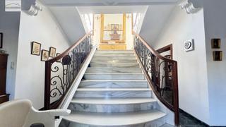 Casa  Santiago ramon y cajal. Vive en una casa con esencia, en el corazn de ciudad jardn!