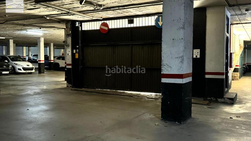 Foto 580c8de3-ef1c-4b43-bf6a-fee295311d7e. Parking coche buscas parking en esta zona? en Residencial Jardín Botánico Málaga