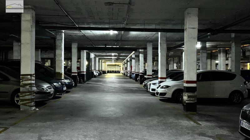 Foto d755cce2-4081-4237-8e3c-b05ebbfd5a94. Parking coche buscas parking en esta zona? en Residencial Jardín Botánico Málaga