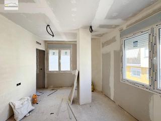 Casa adossada a El Molinillo - Capuchinos. Empieza tu proyecto, termina tu hogar!