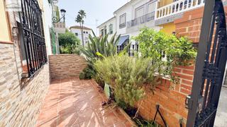 Casa adossada a Suárez. Vive o invierte en el corazón de málaga, cerca de todo!