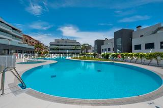 Appartement  Calle sierra de baza. Moderno apartamento de lujo con servicios premium en el corazón