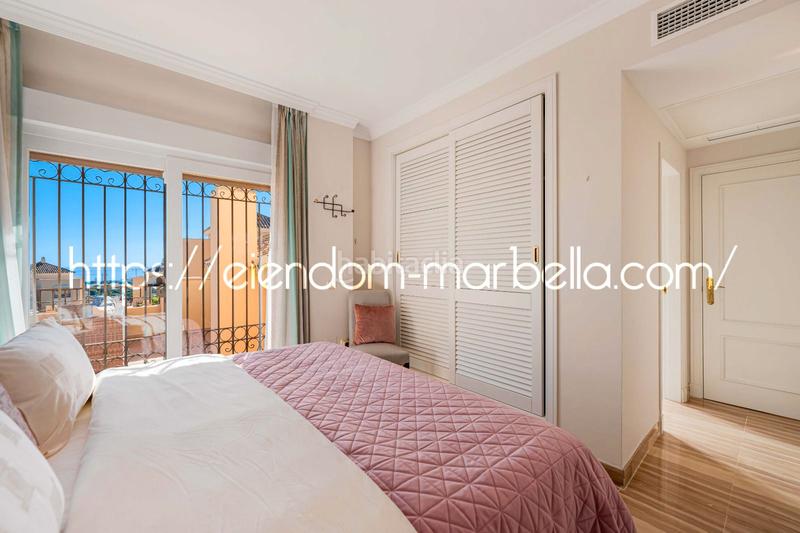 Foto 5b2c410f-2ef1-4d27-8c28-cef19b999bdc. Dachwohnung in avenida de españa 1 in Santa María Marbella