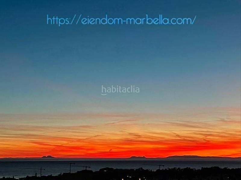 Foto 65a96672-a36f-4ee5-8387-f818dce72494. Dachwohnung in avenida de españa 1 in Santa María Marbella