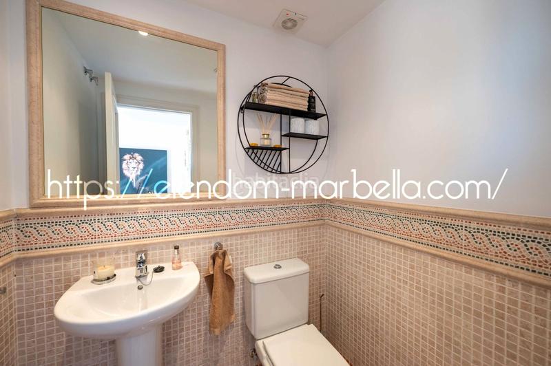 Foto 66aee445-d383-4356-8e33-bf1bfa45837d. Dachwohnung in avenida de españa 1 in Santa María Marbella